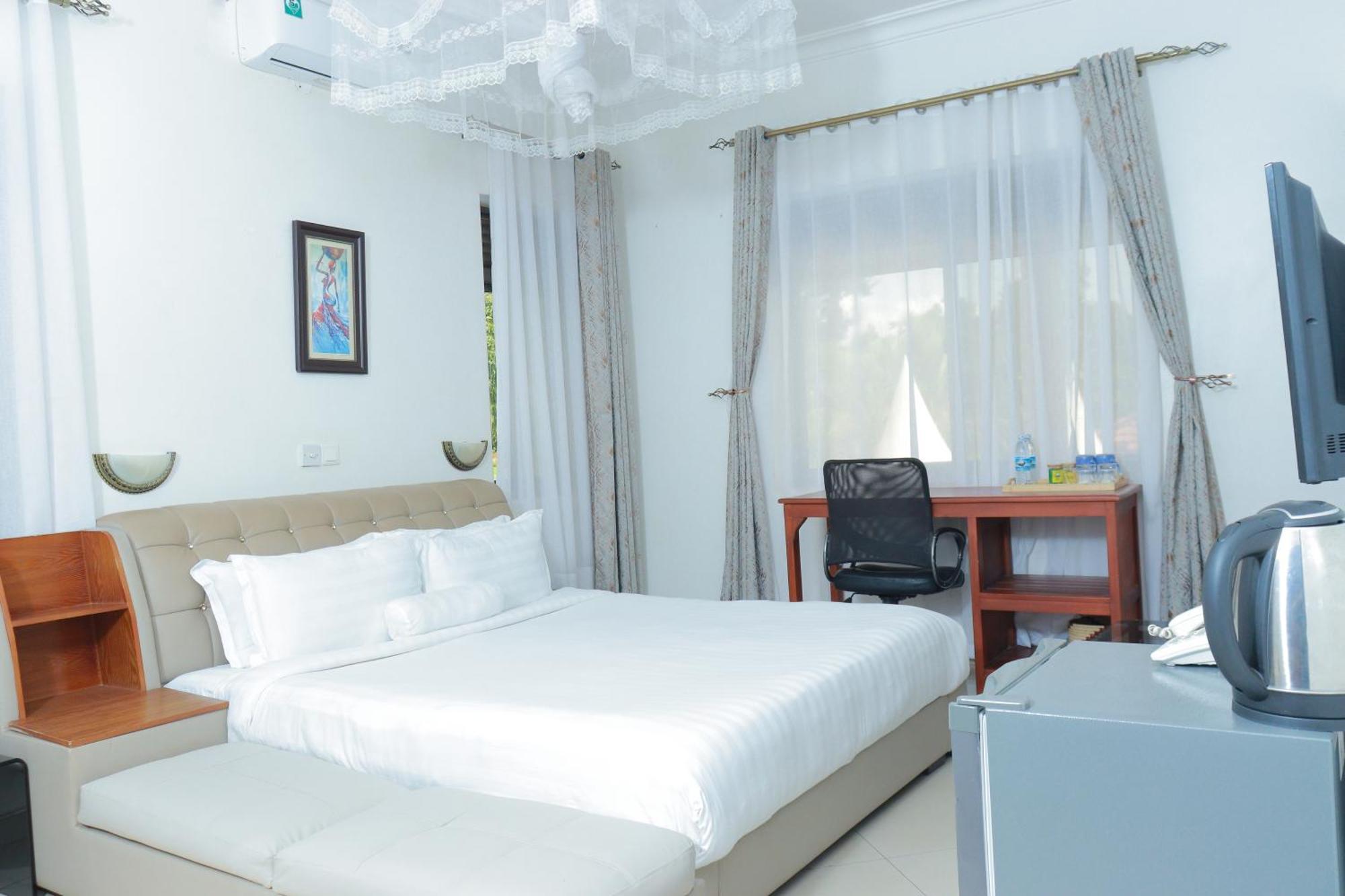 Mowicribs Hotel And Spa Ентеббе Екстер'єр фото